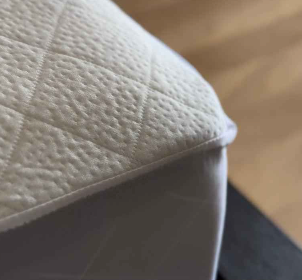 premium Bamboo Jacquard Waterproof Mattress Protector.
